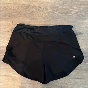 lululemon athletica Black Athletic Shorts Size 10, 2.5”